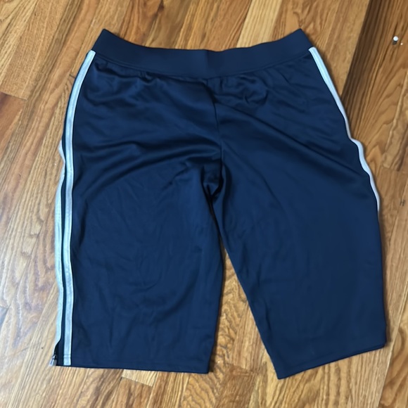 Athletic Works Capri Style Pants - Picture 3 of 3